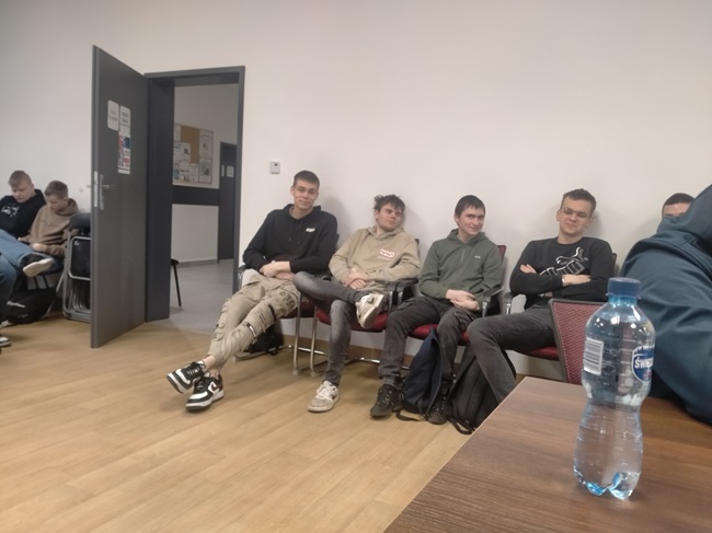 d9db328e-31fb-42e9-aa62-673fd7c3b8d6